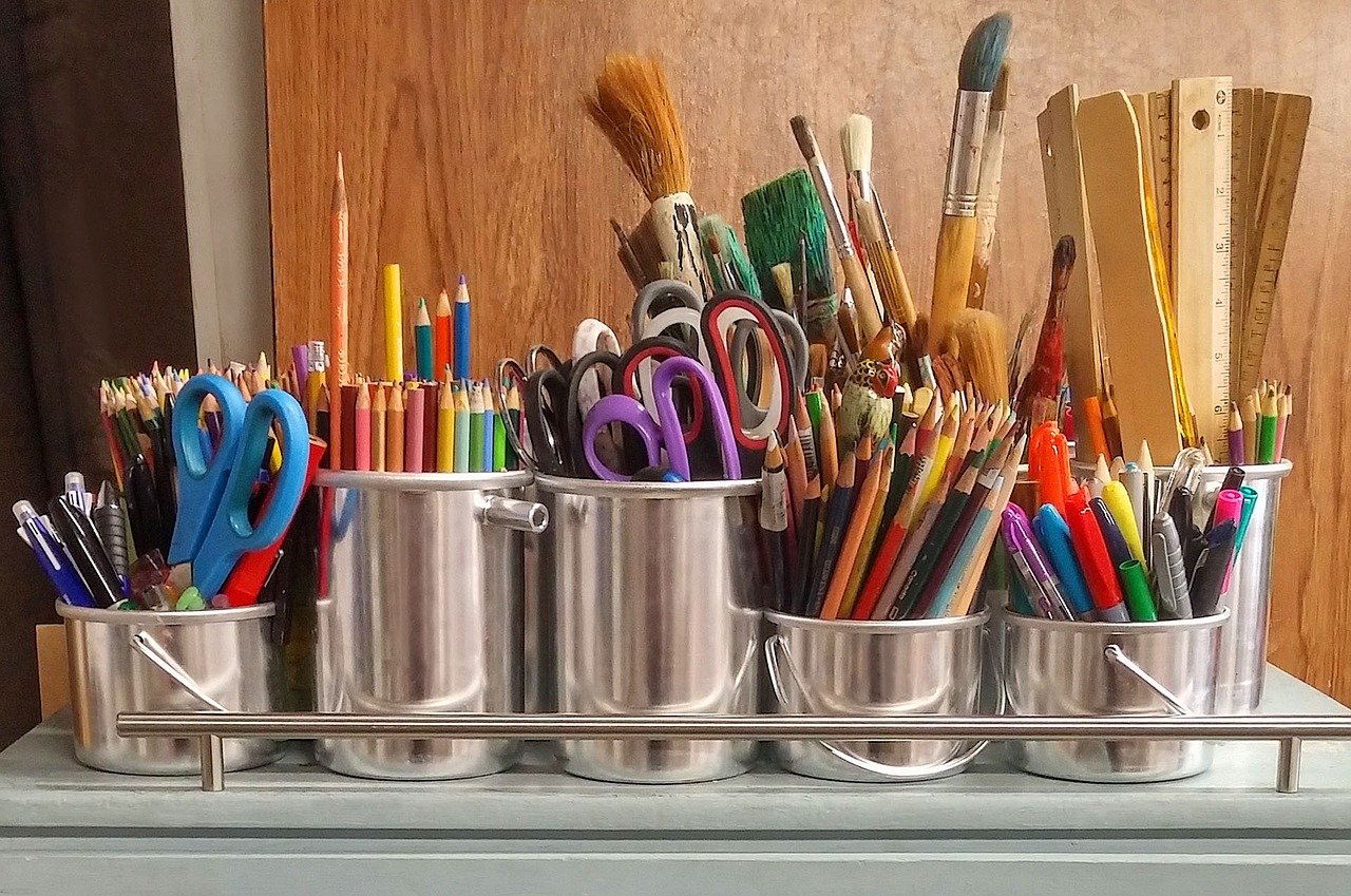 Arts and Crafts Group
